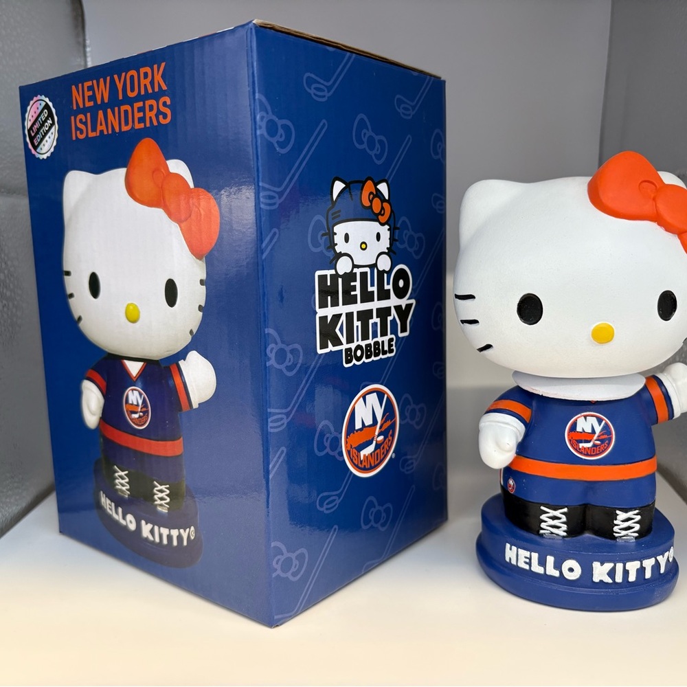 Hello Kitty Islanders Bobblehead - Blue and Orange